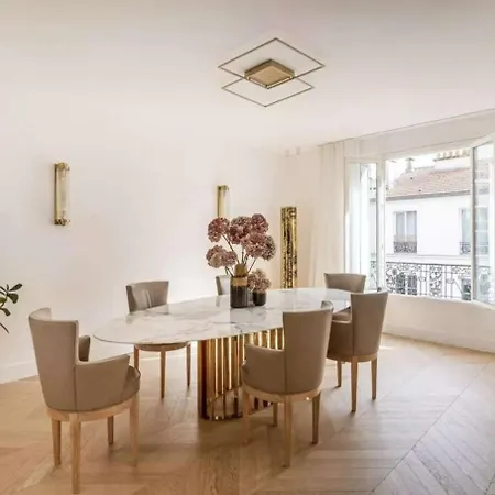 Апартаменты Elegant 3br By Arc De Triomphe By Melvane Luxury *